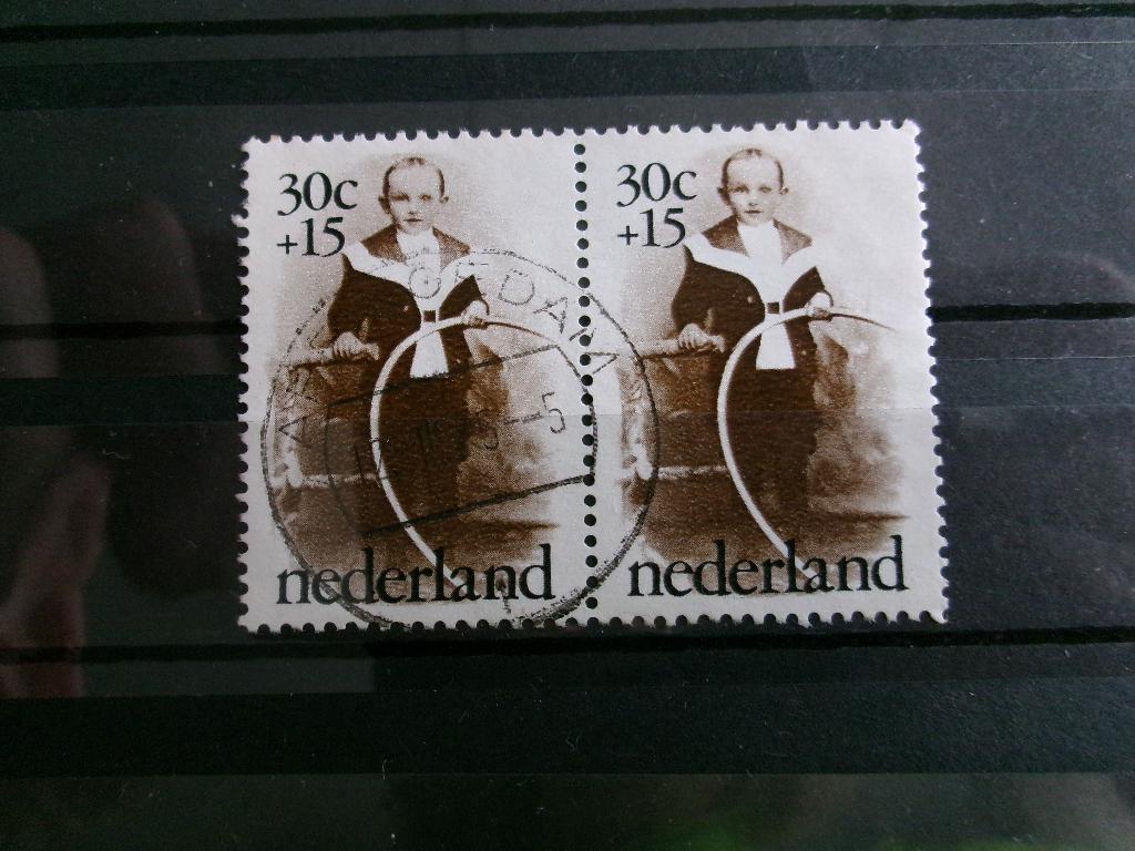 1974 - duo kinderzegels 30 + 15 ct (179d), Postzegels en Munten, Postzegels | Nederland, Verzenden, Gestempeld
