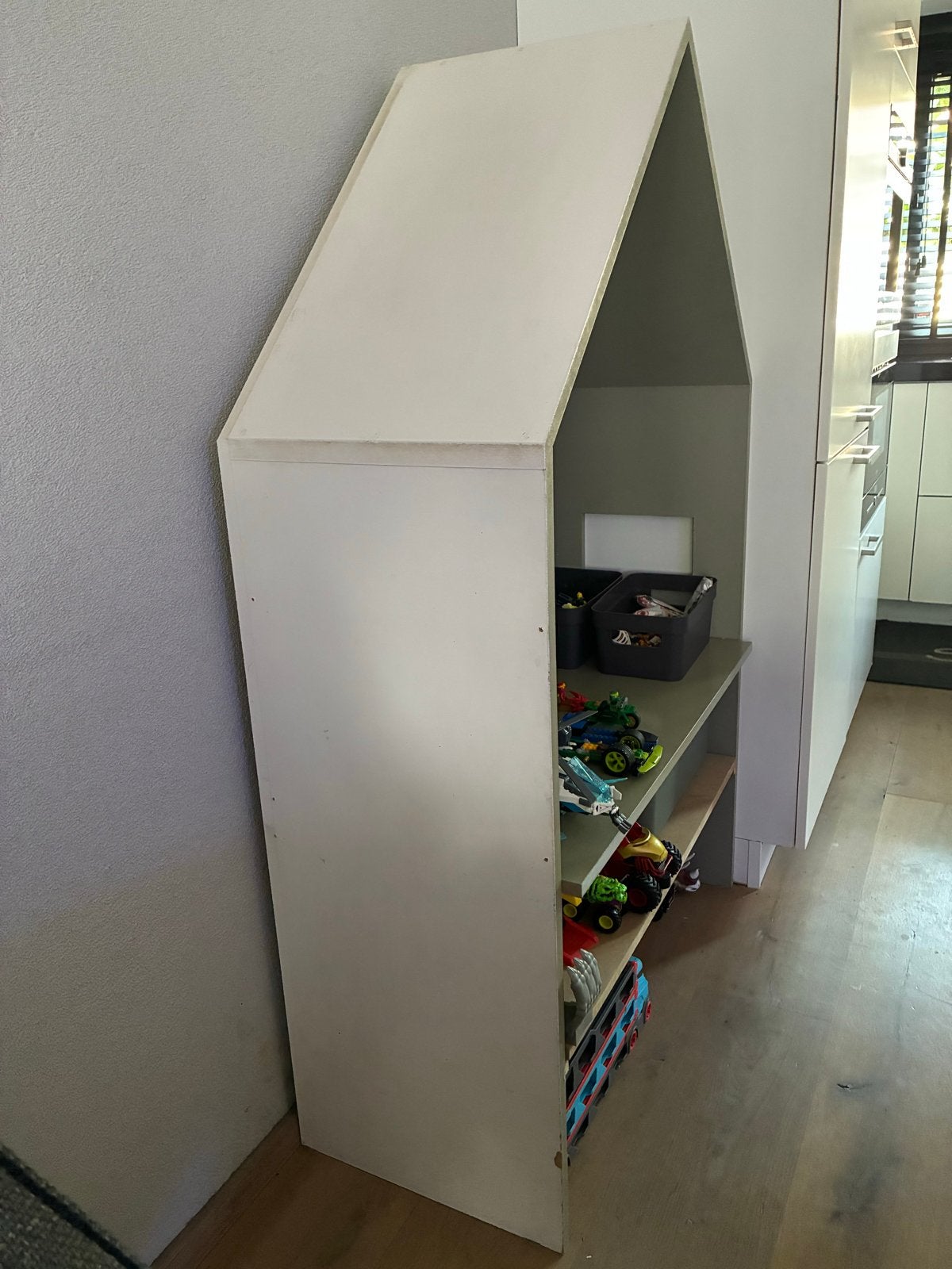 Bedhuisje/ kast, Kinderen en Baby's, Kinderkamer | Commodes en Kasten, Ophalen, Gebruikt, Kast, 105 cm of meer