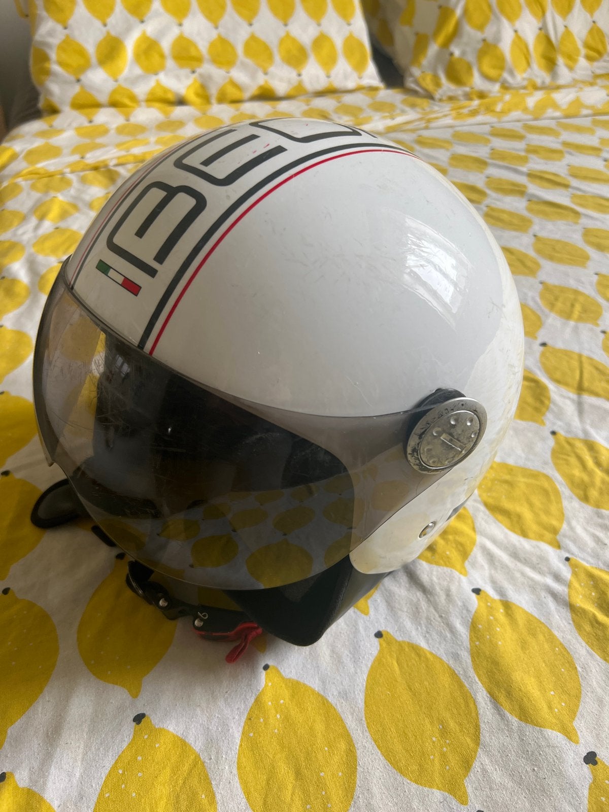 Witte Beon scooterhelm met vizier, Fietsen en Brommers, Brommerhelmen, Ophalen of Verzenden, Gebruikt, Medium