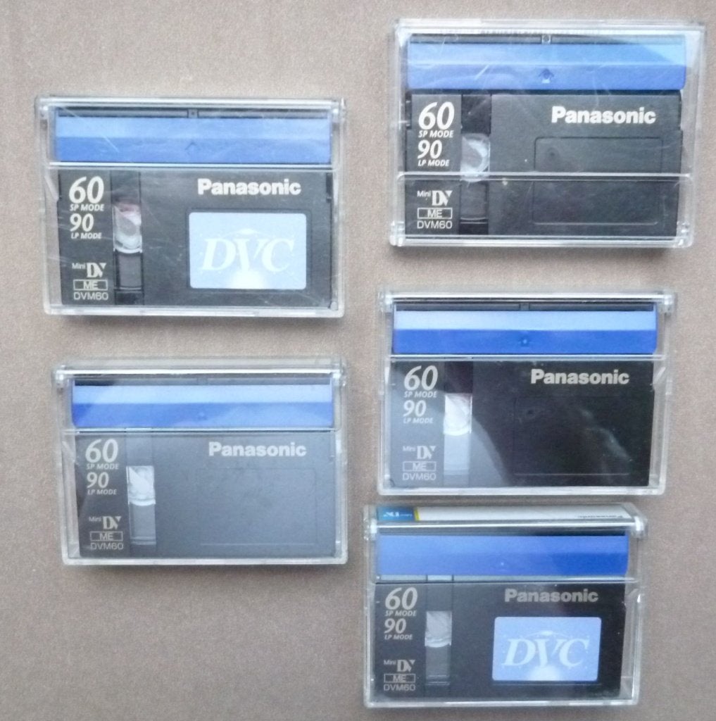 5x mini DV cassettes met o.a. beelden WK rally, Verzamelen, Ophalen of Verzenden, Gebruikt, Overige sporten, Overige typen