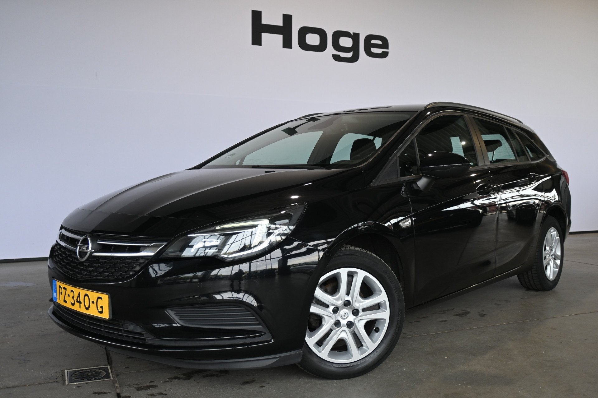 Opel Astra Sports Tourer 1.0 Online Edition Clima Navigatie, Voorwielaandrijving, Stof, Gebruikt, 1178 kg