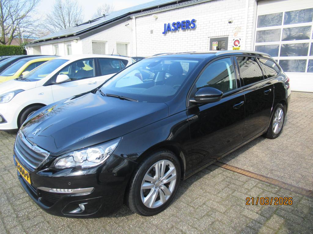 Peugeot 308 SW 1.2 PureTech Blue Lease Executive navigatie, Auto's, Peugeot, Voorwielaandrijving, Stof, Gebruikt, Euro 6