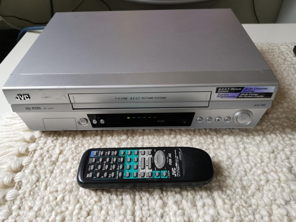 JVC HR-V210 VHS-videorecorder met afstandsbediening, Ophalen of Verzenden, Gebruikt, VHS-speler of -recorder