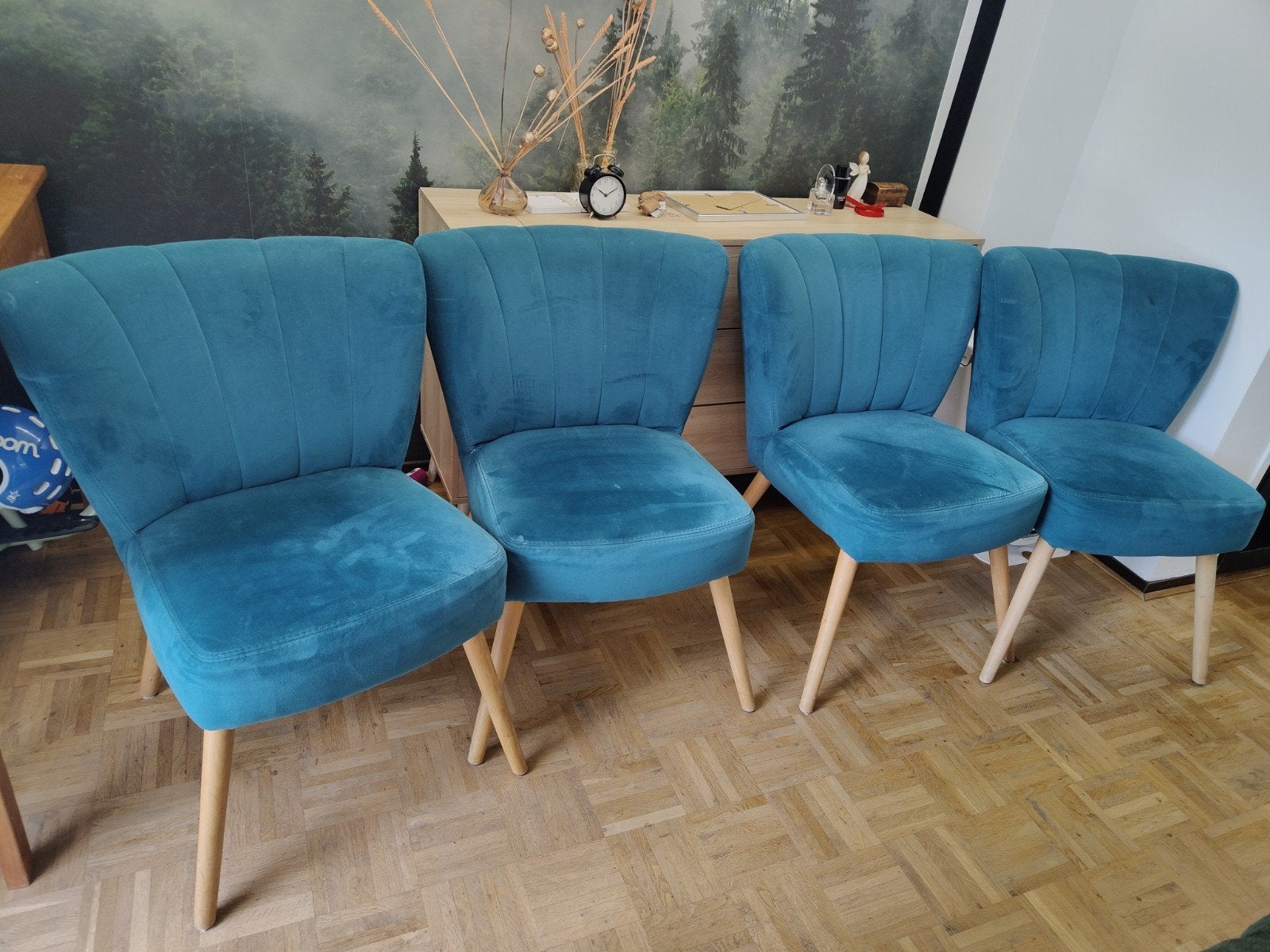 4 turquoise velours eettafel stoelen, Ophalen, Zo goed als nieuw, Vier