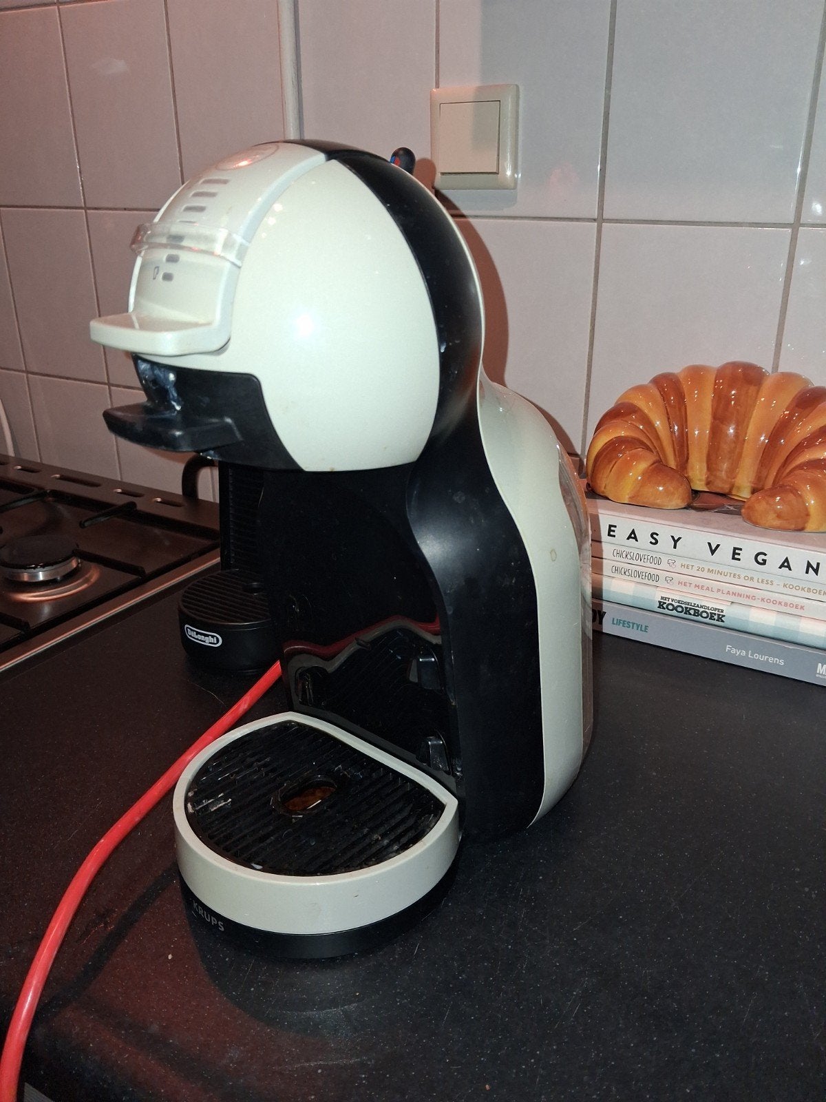 Krups Nescafé Dolce Gusto Mini Me Koffiecupmachine, Witgoed en Apparatuur, Ophalen, Koffiepads en cups, Gebruikt, Koffiemachine