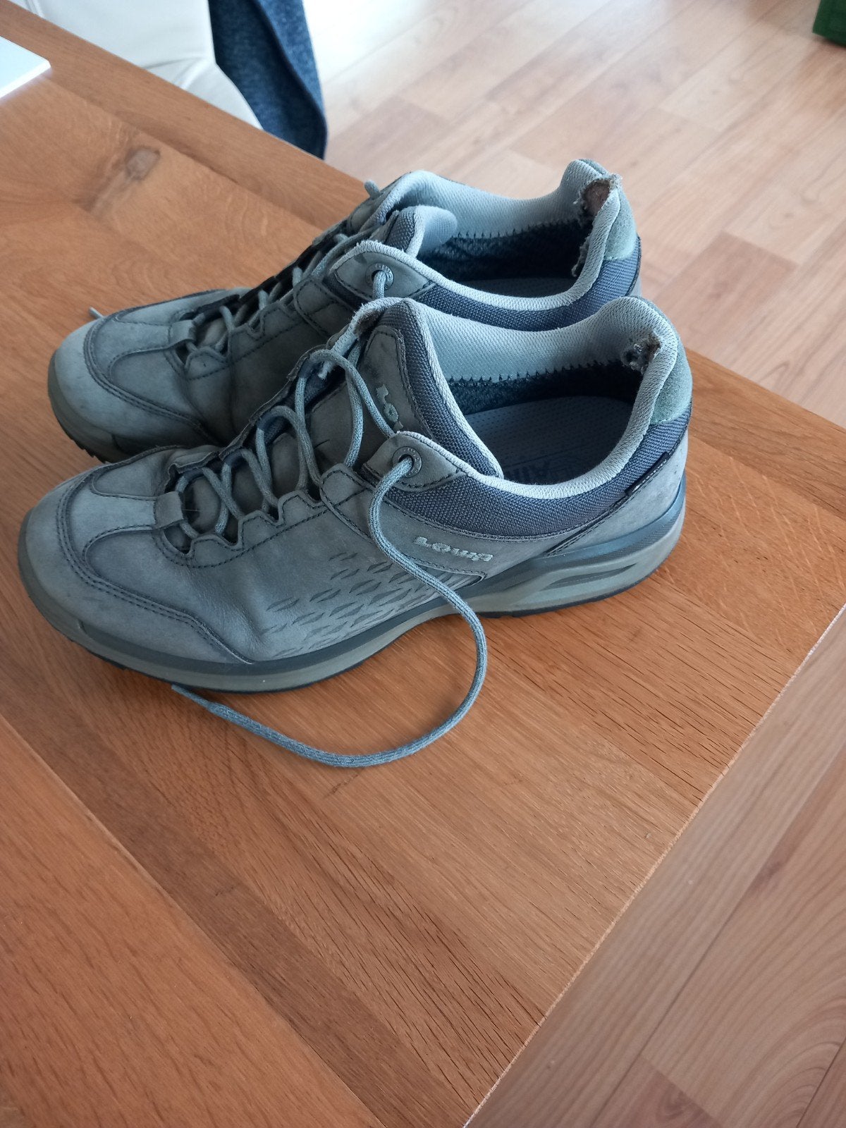 Lowa Locarno low maat 41, Sport en Fitness, Bergsport en Wandelen, Ophalen of Verzenden, Schoenen