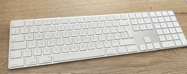 Apple Magic Keyboard met numeriek toetsenblok, Computers en Software, Toetsenborden, Numeriek, Ophalen of Verzenden, Zo goed als nieuw