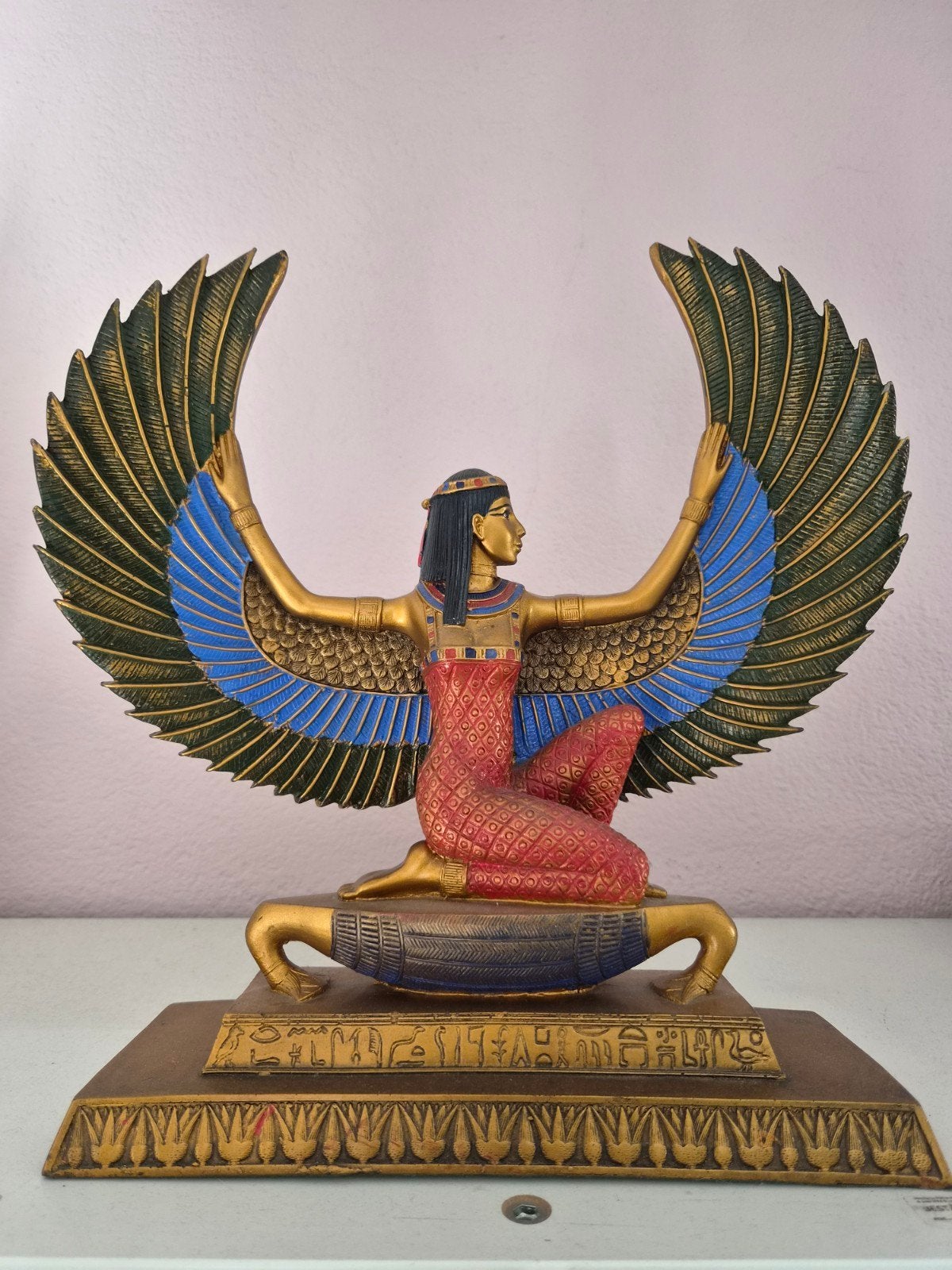 Egyptische Godin Isis Beeld, Antiek en Kunst, Ophalen, 20 - 50 cm, Beeld, Klassiek