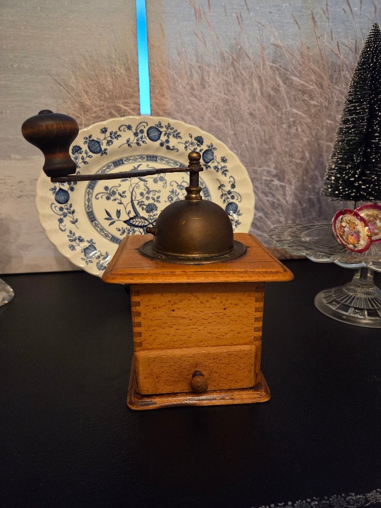 Antieke houten koffiemolen, Ophalen of Verzenden