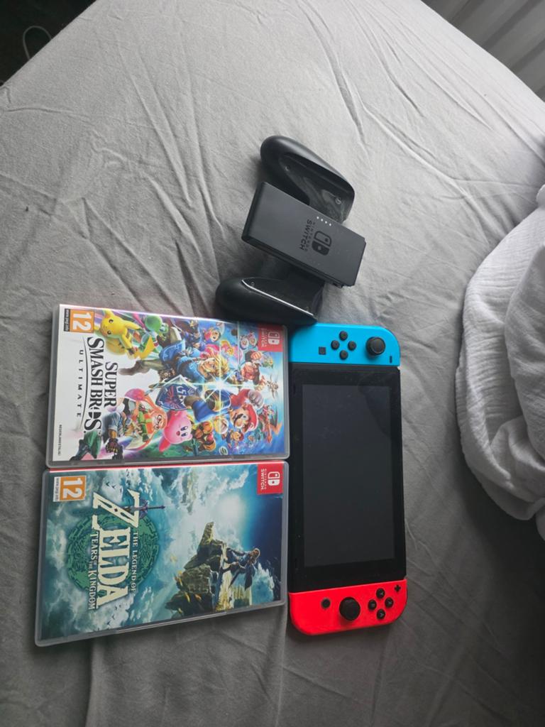 Nintendo Switch met 2 games en 2 controllers, Ophalen