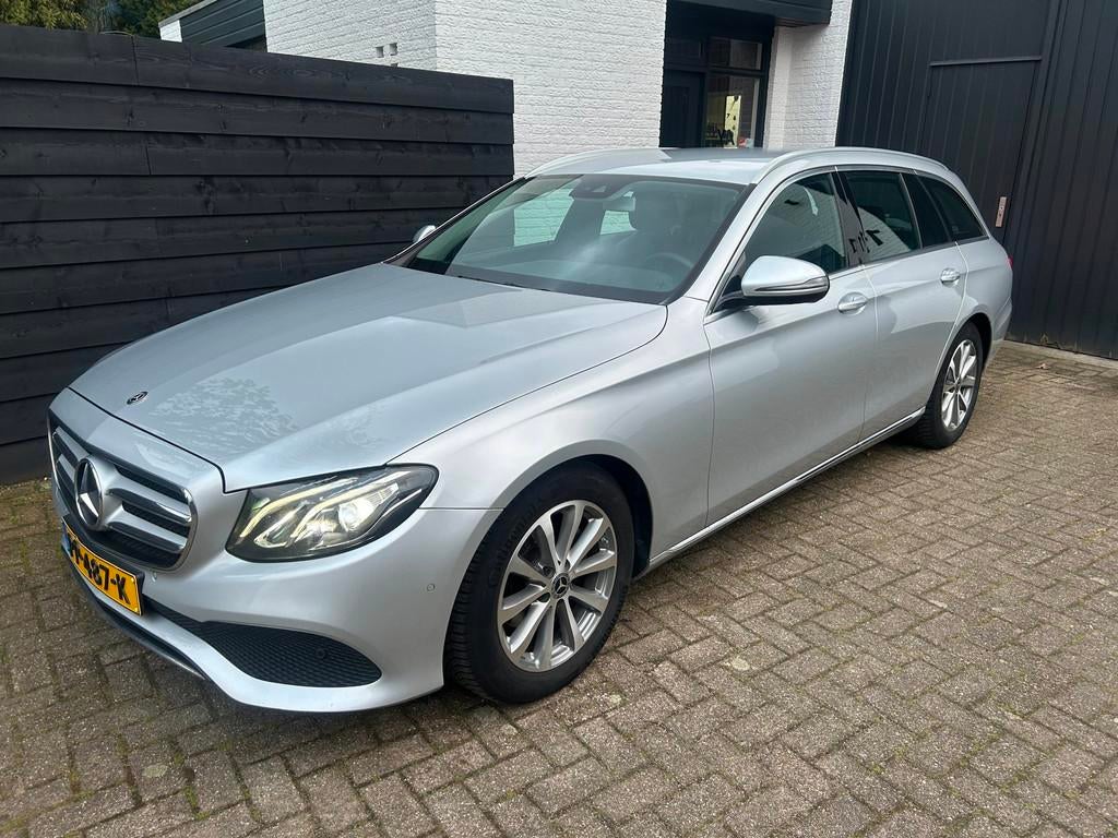 Mercedes-Benz E-klasse Estate 200 d Business Solution Dealer, Auto's, Mercedes-Benz, Automaat, Gebruikt, 150 pk, Leder en Stof