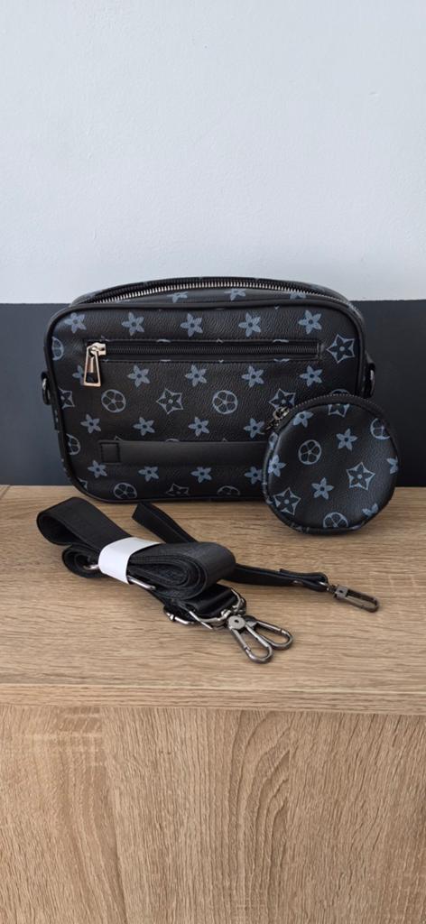 Louis vuitton schouder tasje, Zwart, Zo goed als nieuw, Leer, Ophalen