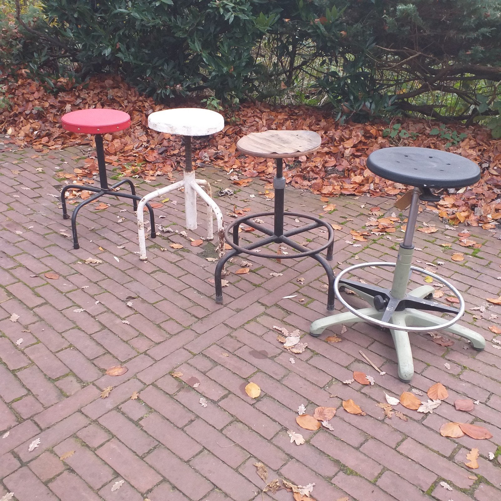 Kruk Vintage, schilderskruk , werkplaats kruk v.a 15,-, Antiek en Kunst, Ophalen