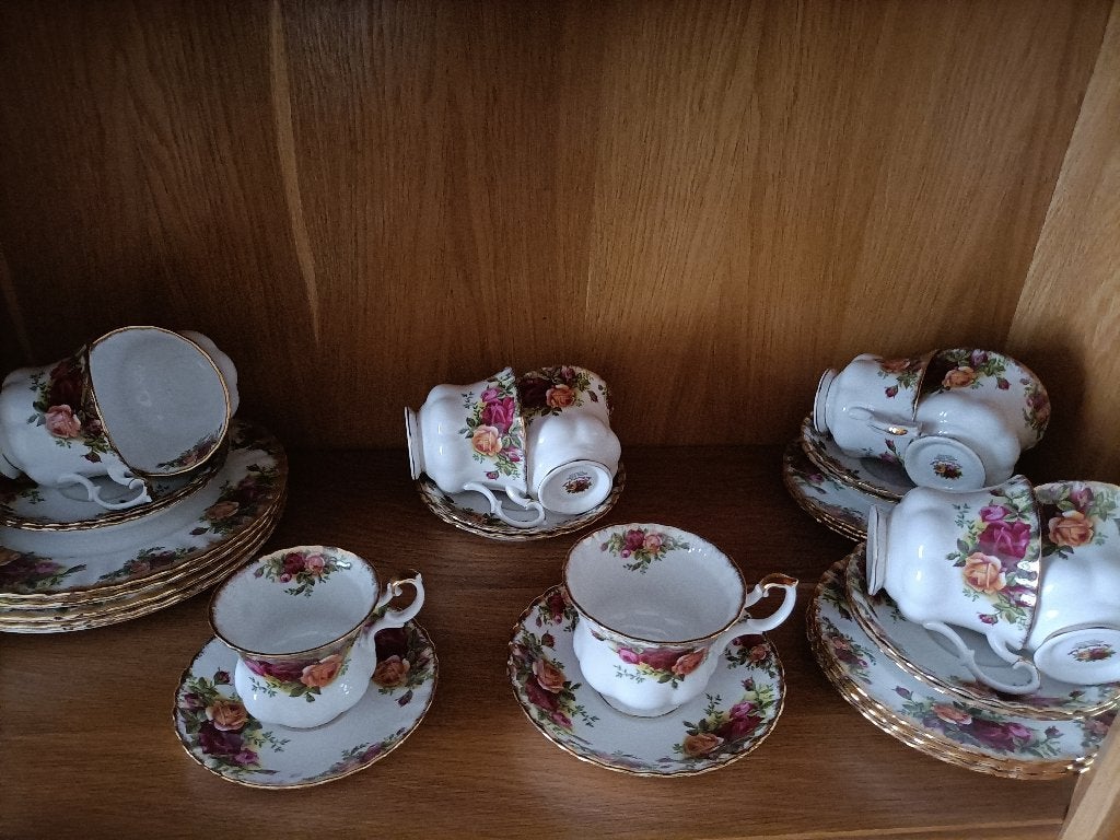 Royal Albert set, Ophalen