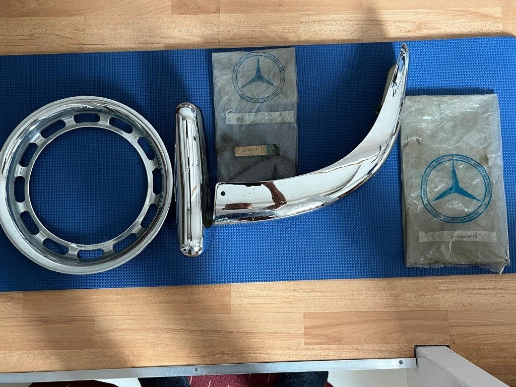 Mercedes 220S  1958/1959 Bumperonderdelen en velgring, Auto-onderdelen, Ophalen, Gebruikt, Voor, Mercedes-Benz