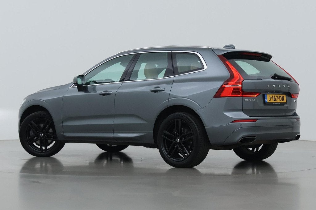 Volvo XC60 2.0 B4 AWD Momentum Pro | ACC | Panoramadak | Hea, Auto's, Automaat, Gebruikt, Euro 6, 1969 cc