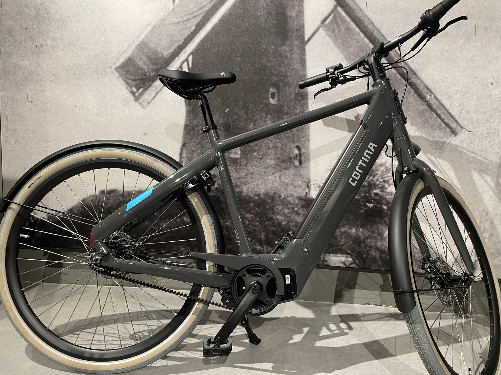 Nieuwe Cortina E-Blau E-bike - Sportdrive 90Nm, 500Wh, 7 ver, Ophalen, Nieuw, Cortina, 51 tot 55 cm