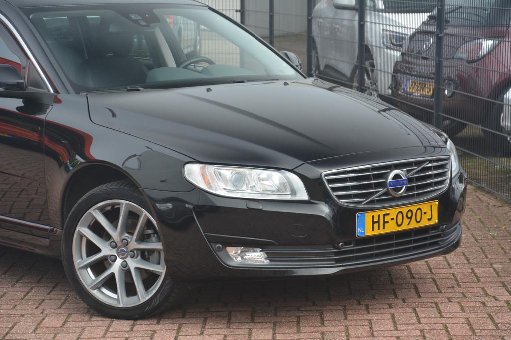 Volvo V70 2.0 D3 Classic Edition | Navigatie | PDC | Clima |, Auto's, Volvo, Voorwielaandrijving, Euro 6, 4 cilinders, Zwart
