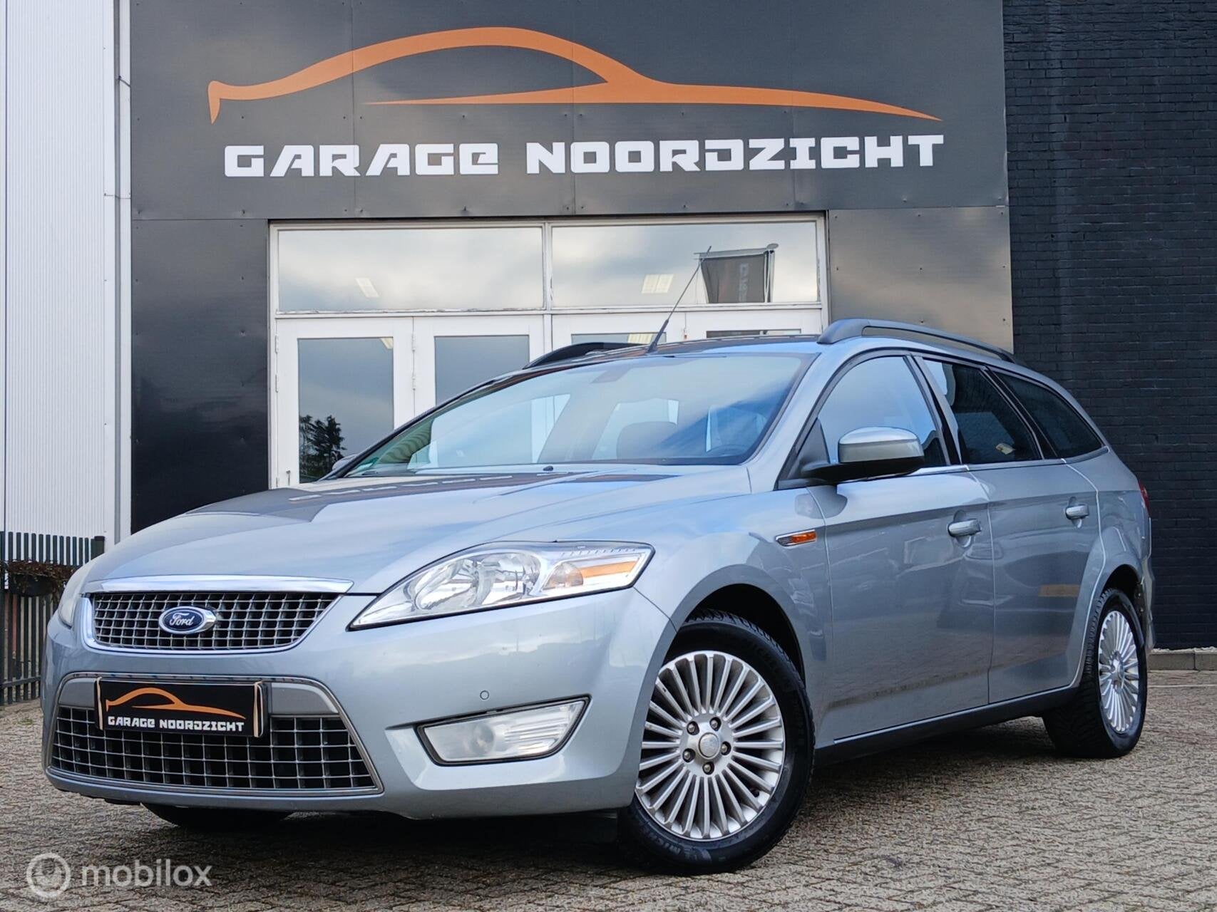 Ford Mondeo Wagon 2.0-16V Ghia 146 PK, Auto's, 145 pk, Stof, Gebruikt, 4 cilinders