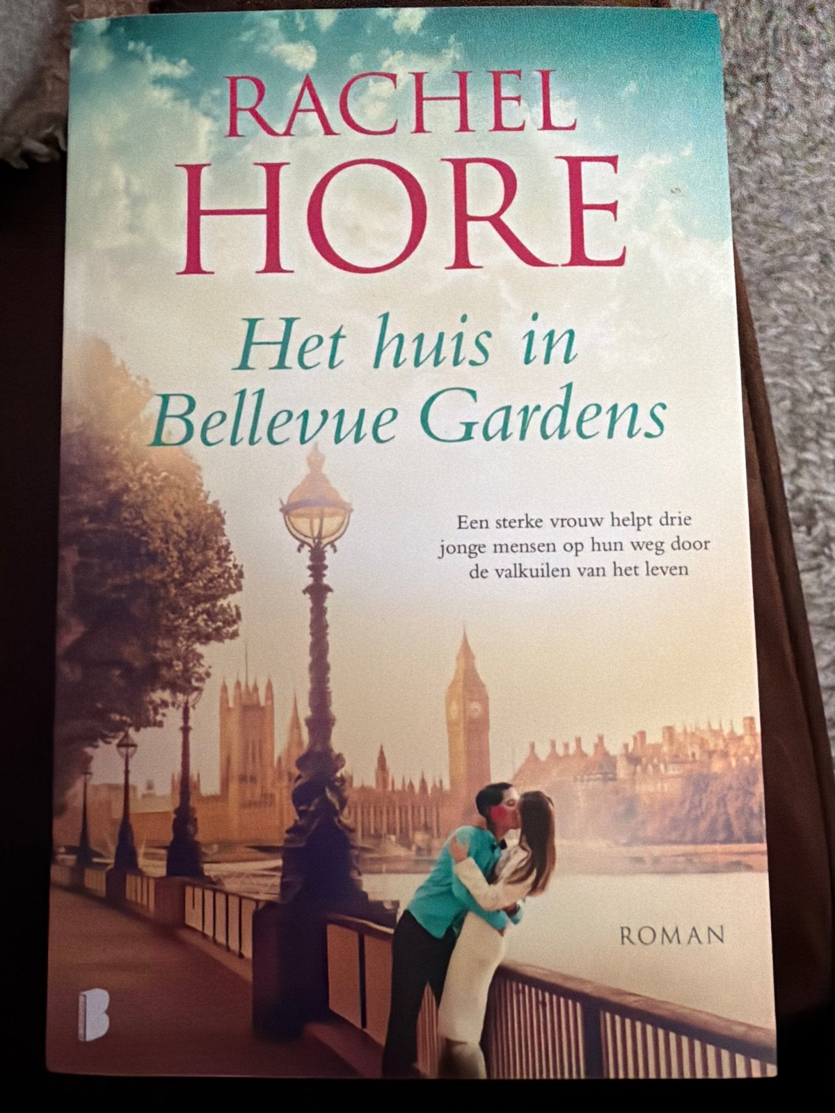 Rachel Hore - Het huis in Bellevue Gardens, Ophalen of Verzenden, Zo goed als nieuw, Rachel Hore