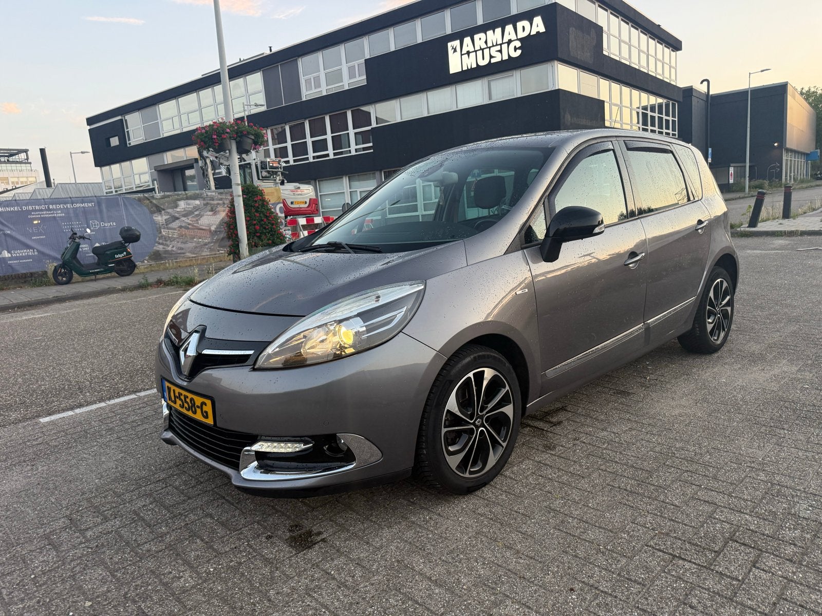 Renault Scénic 1.5 dCi 110 EDC Bose Automaat, 2e Eigenaar, Auto's, Renault, 4 cilinders, Diesel, Particulier, 1405 kg