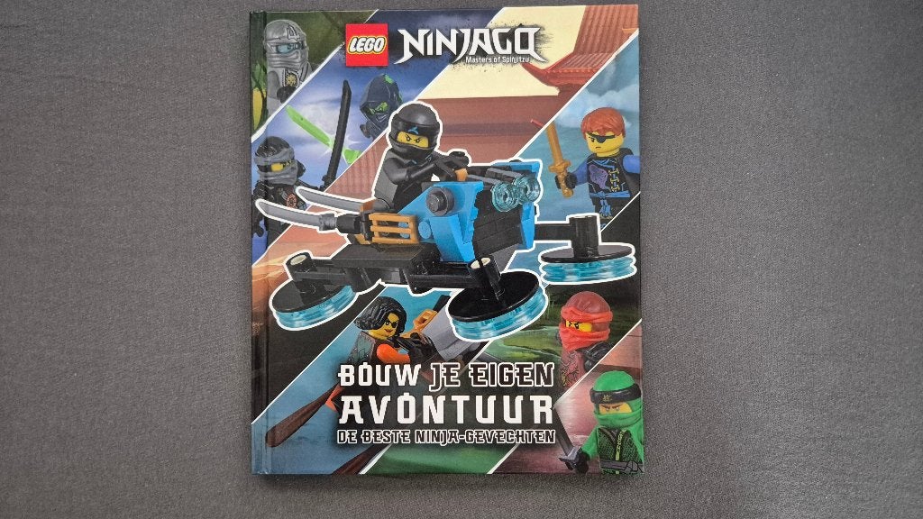 LEGO boek - Ninjago, Ophalen of Verzenden