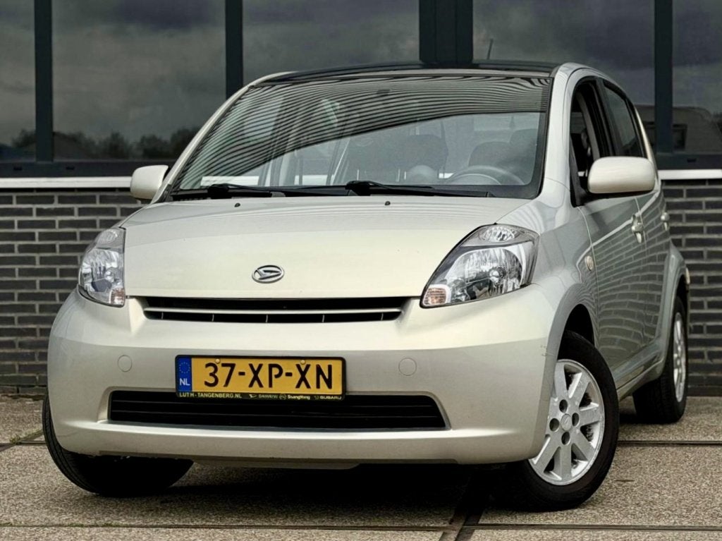 Daihatsu Sirion 2 1.3-16V Prestige |Airco |Nieuwe APK |Stuur, Voorwielaandrijving, Stof, Gebruikt, 31 €/maand