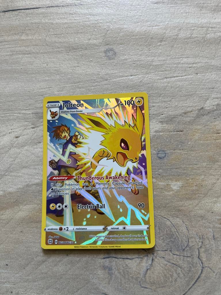 Jolteon VMAX Pokémon Kaart - Full Art, Hobby en Vrije tijd, Verzamelkaartspellen | Pokémon, Ophalen of Verzenden, Zo goed als nieuw