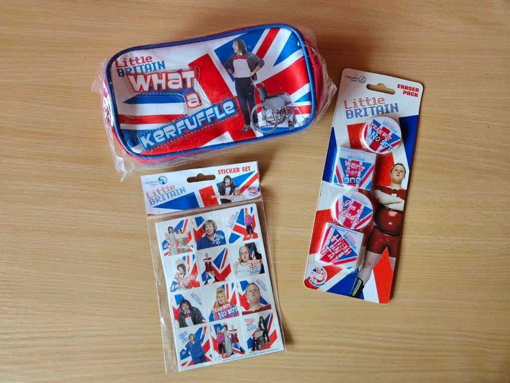 Etui, gummen en stickers van de tv serie Little Britain, Ophalen of Verzenden, Zo goed als nieuw, Tv, Gebruiksvoorwerp
