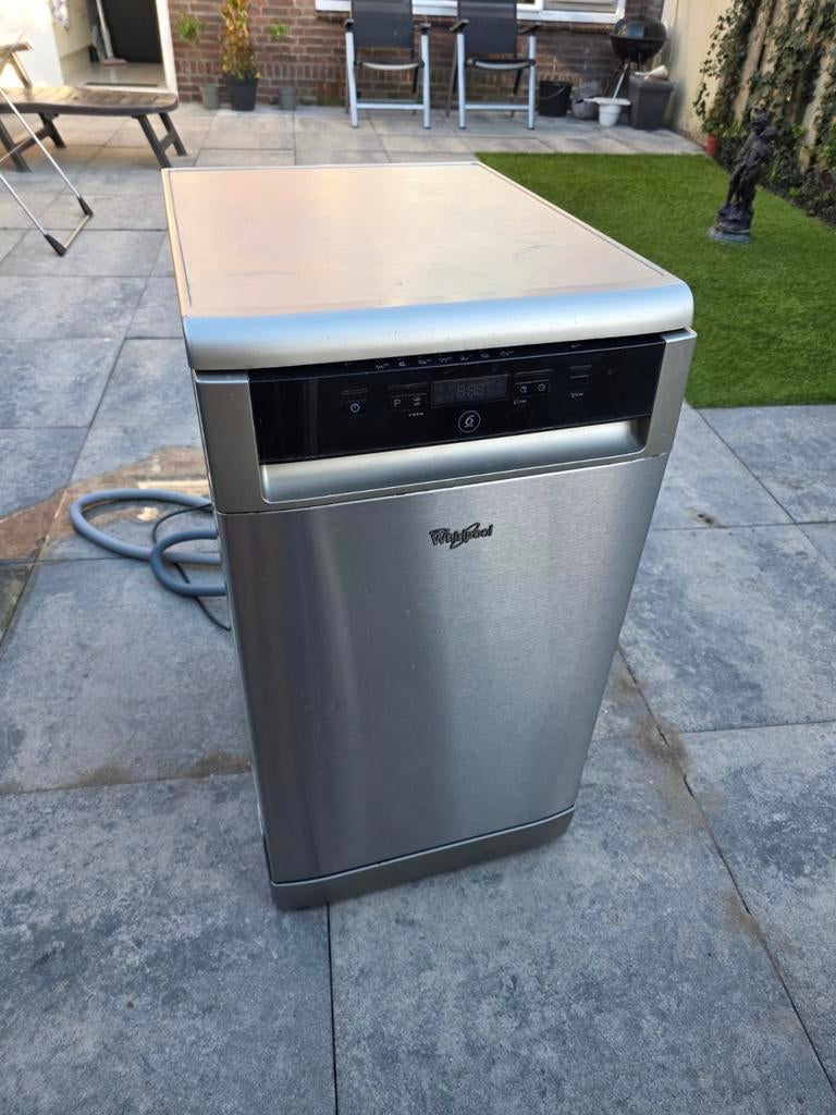Whirlpool kapotte (DEFECT)vrijstaande vaatwasser - Zilver, Ophalen, Gebruikt, Minder dan 10 liter, 85 tot 90 cm
