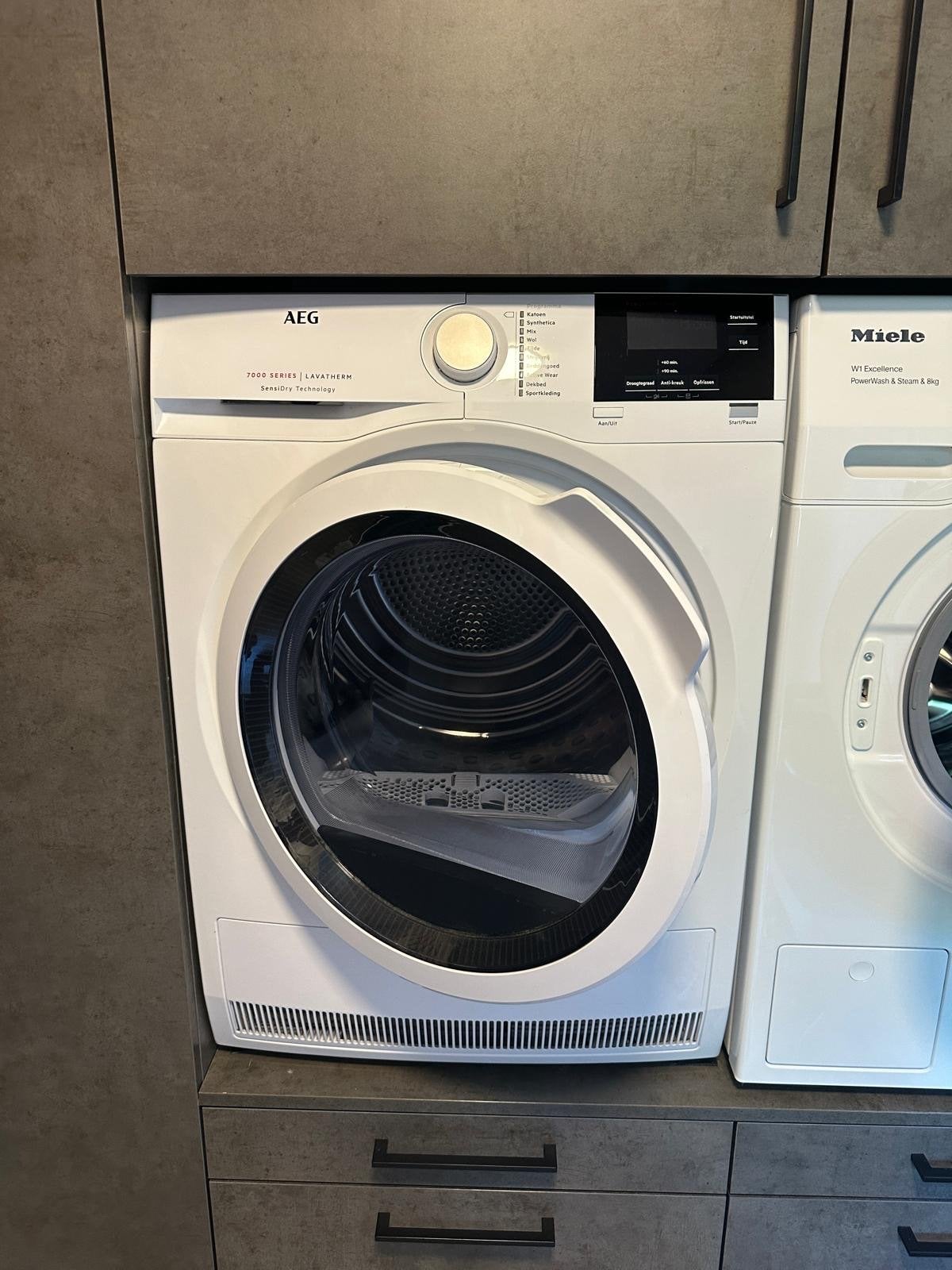 AEG 7000 Series Lavatherm T7DB83GW Warmtepompdroger, Witgoed en Apparatuur, Wasdrogers, Ophalen, 8 tot 10 kg, Zo goed als nieuw