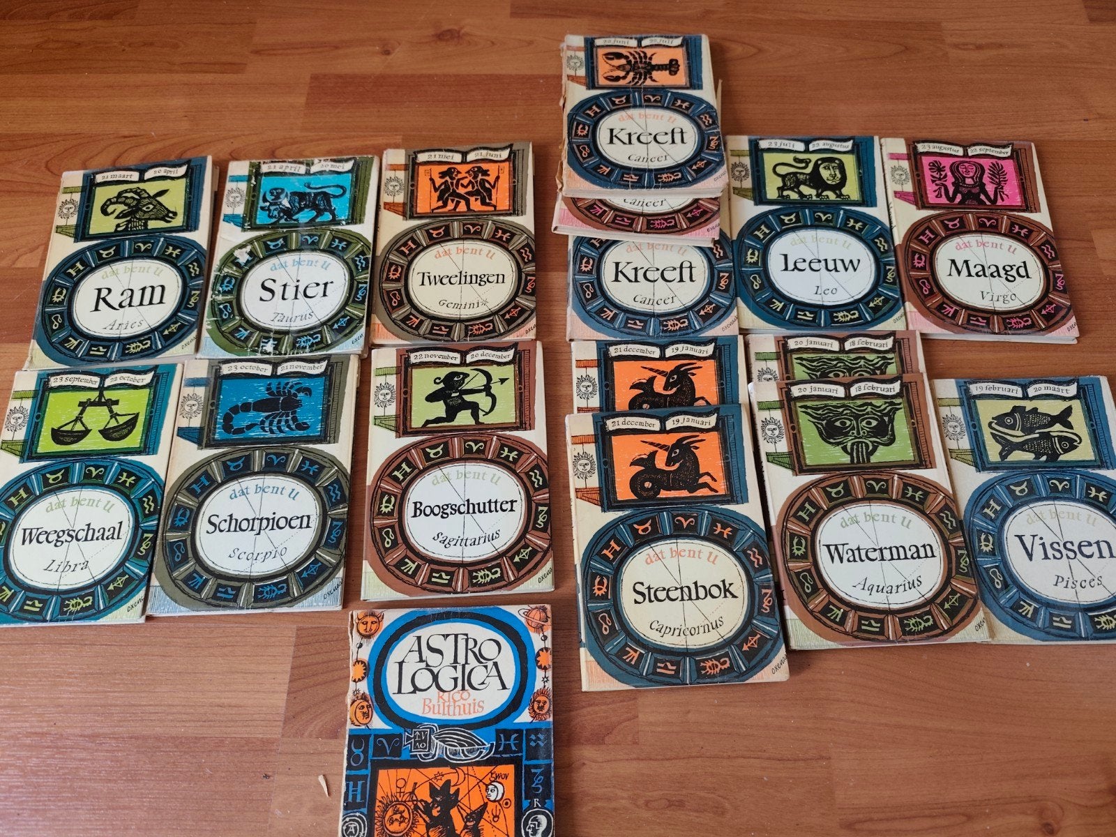 Vintage astrologie boekjes, Ophalen of Verzenden, Gelezen, Astrologie, Achtergrond en Informatie