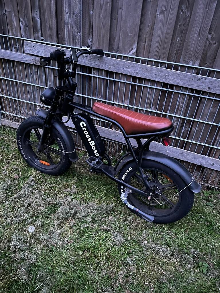 Ouxi V8 Fatbike compleet met papieren en sleutel, Ophalen, Zo goed als nieuw, Overige merken