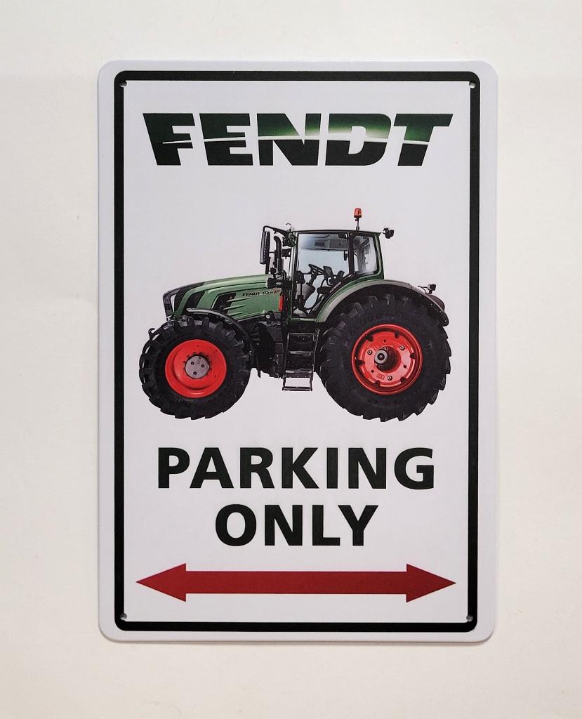 Fendt tractor parking only reclamebord van metaal wandbord, Ophalen of Verzenden, Nieuw, Auto's