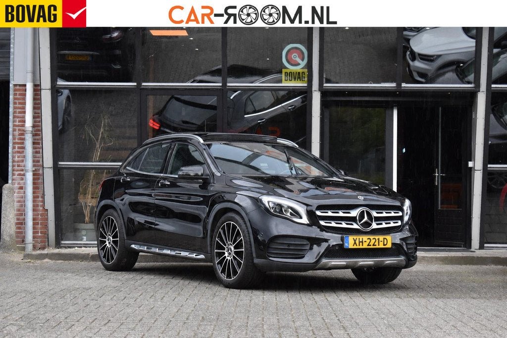 Mercedes-Benz GLA-klasse 180 Business Solution AMG Pano Keyl, Auto's, Mercedes-Benz, Automatische klimaatregeling, Gebruikt, 4 cilinders