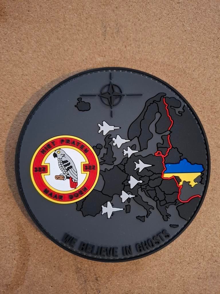 322 Squadron We Believe In Ghosts - Leeuwarden - F35, Ophalen of Verzenden, Luchtmacht, Nederland, Embleem of Badge