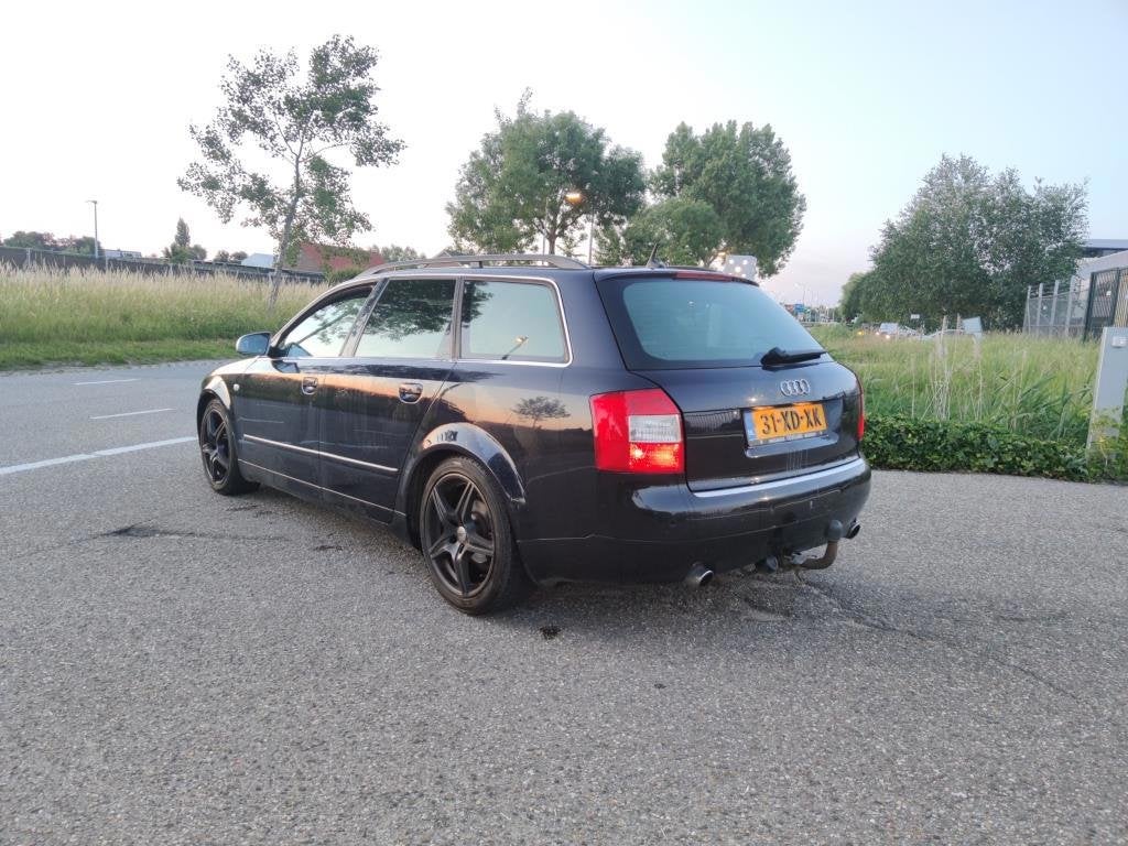 Foto 3 van Audi A4 Avant 1.8 Turbo MT Automaat LEES TEKST!