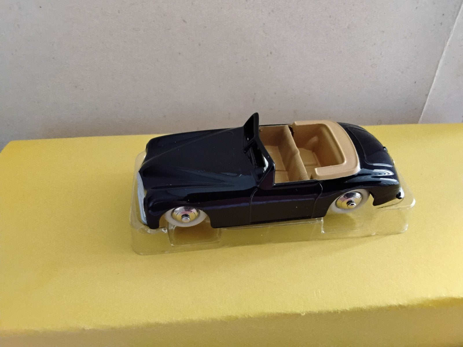 DINKY TOYS ATLAS  SIMCA  8  SPORT  NO 24, Ophalen of Verzenden
