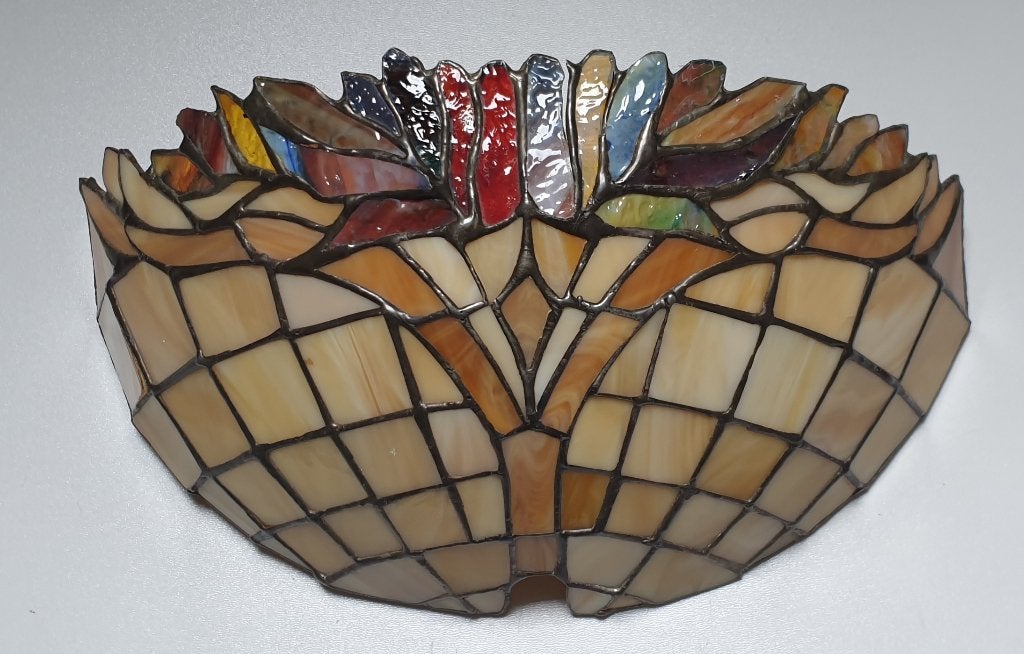 Tiffany /  glas in lood kap van wandlamp, Gebruikt, Meerkleurig, Ophalen of Verzenden, Glas