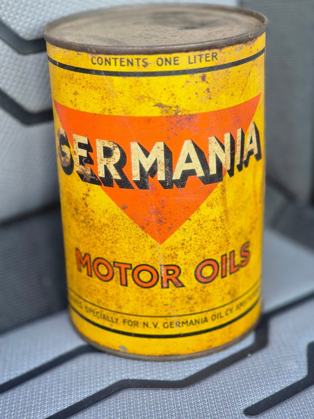Germania Motor Oils Olie blik Amsterdam, Ophalen of Verzenden, Gebruikt, Overige