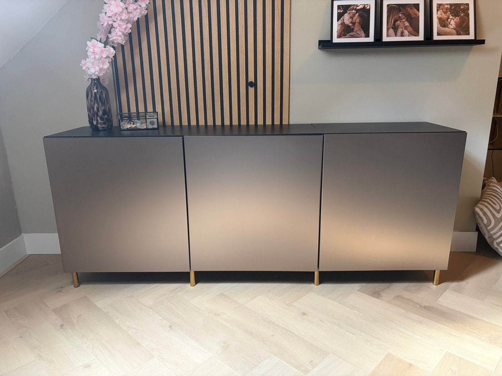 Besta dressoir, Huis en Inrichting, Kasten | Dressoirs, Zo goed als nieuw, 150 tot 200 cm, 25 tot 50 cm, Ophalen