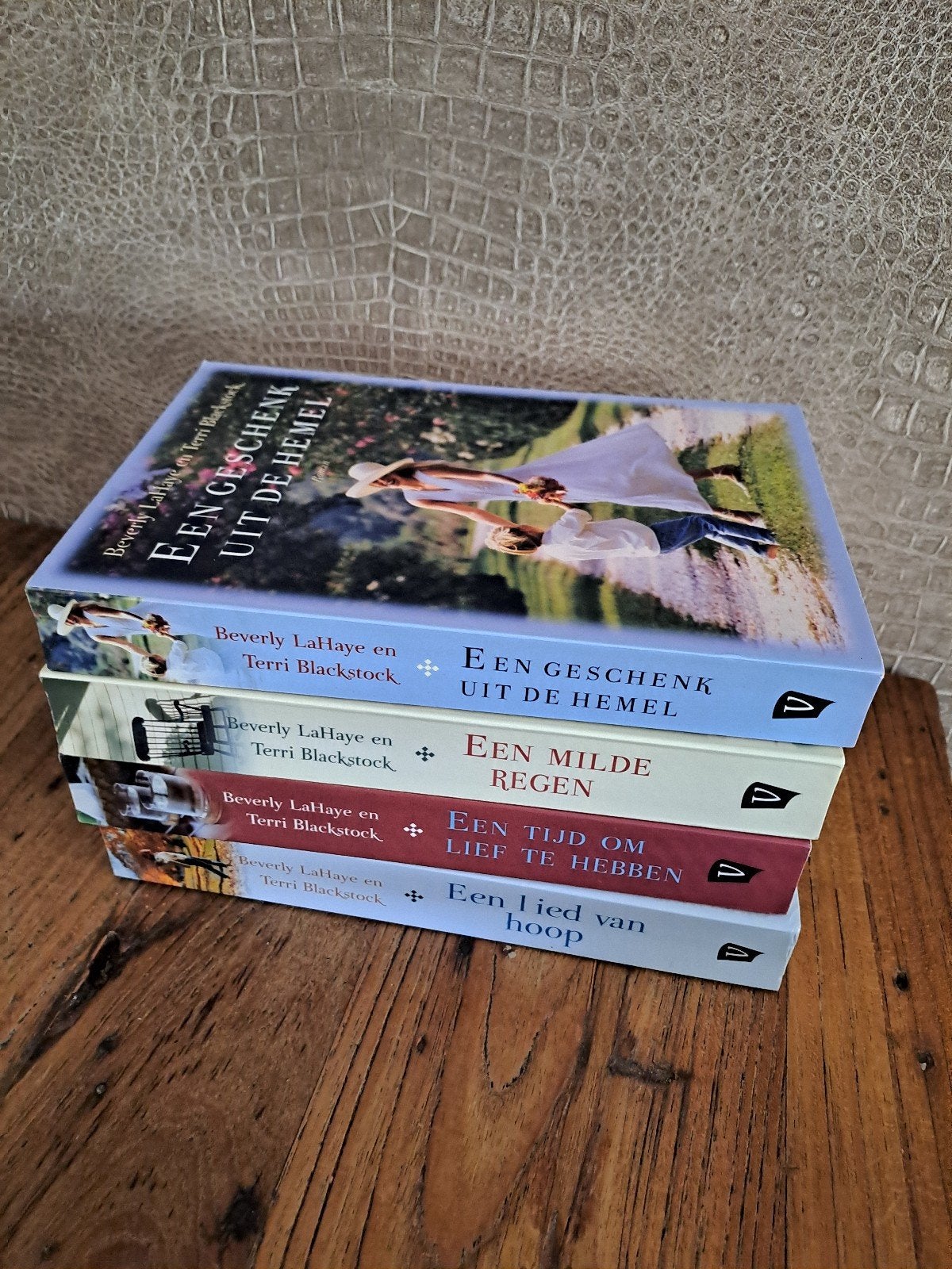 Complete serie Beverly LaHaye & Terri Blackstock, Boeken, Ophalen of Verzenden, Zo goed als nieuw, Beverly LaHaye en Terri Blackstock