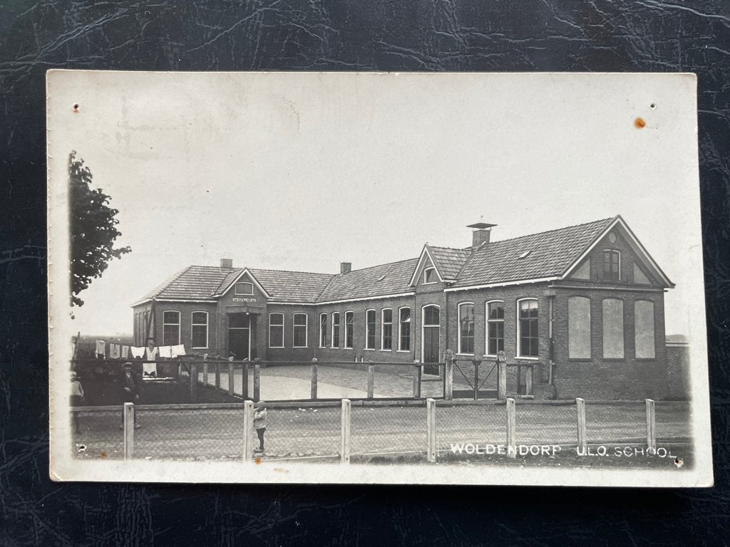 ansichtkaart / fotokaart van Woldendorp, U.L.O. School., Verzamelen, Verzenden, 1920 tot 1940, Zeeland