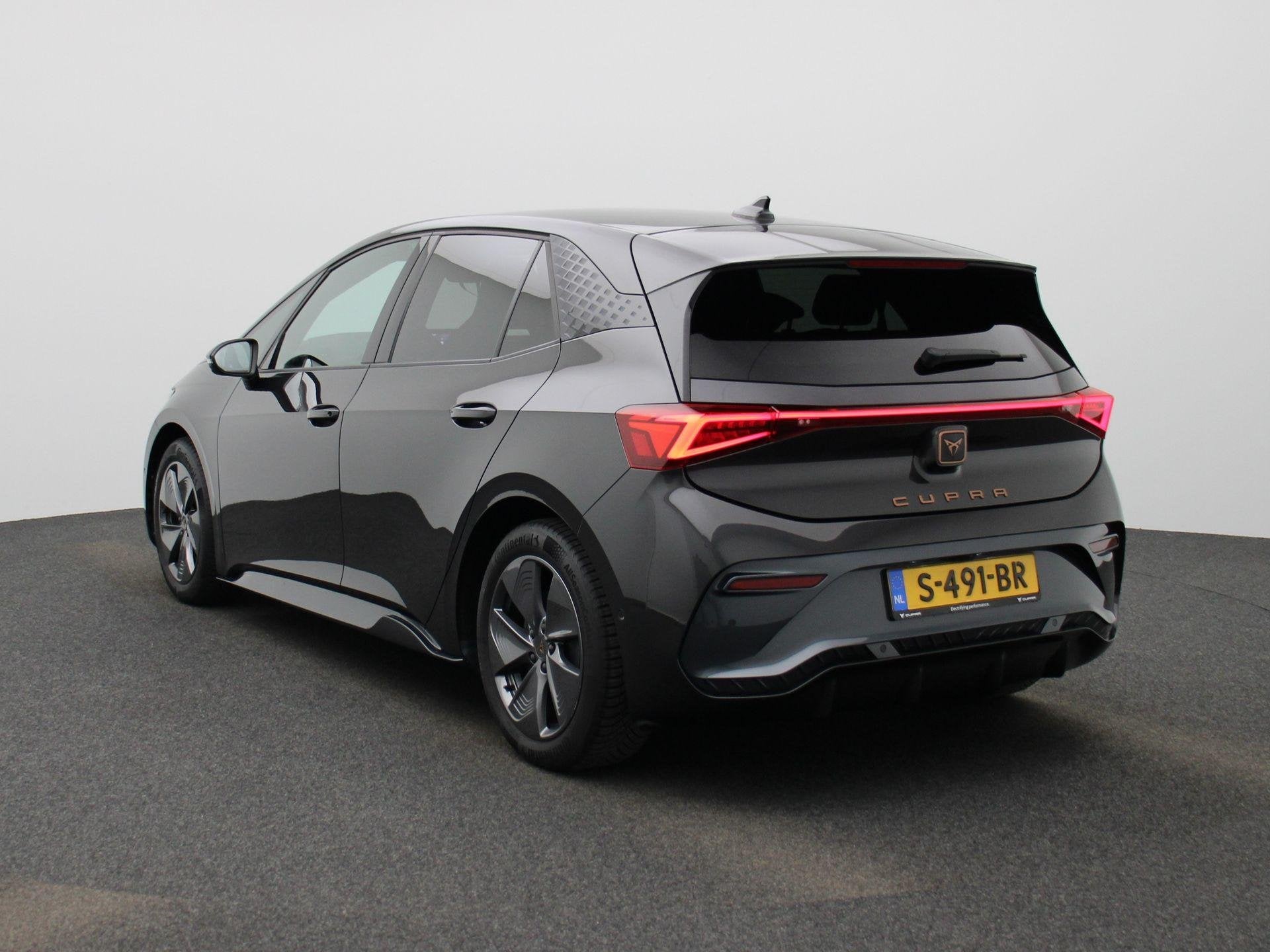 CUPRA Born Business 62 kWh, Auto's, Automaat, 12 maanden, Gebruikt, Zwart