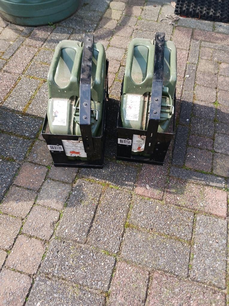 t.k. metalen jerrycan 10 liter, Ophalen, Gebruikt