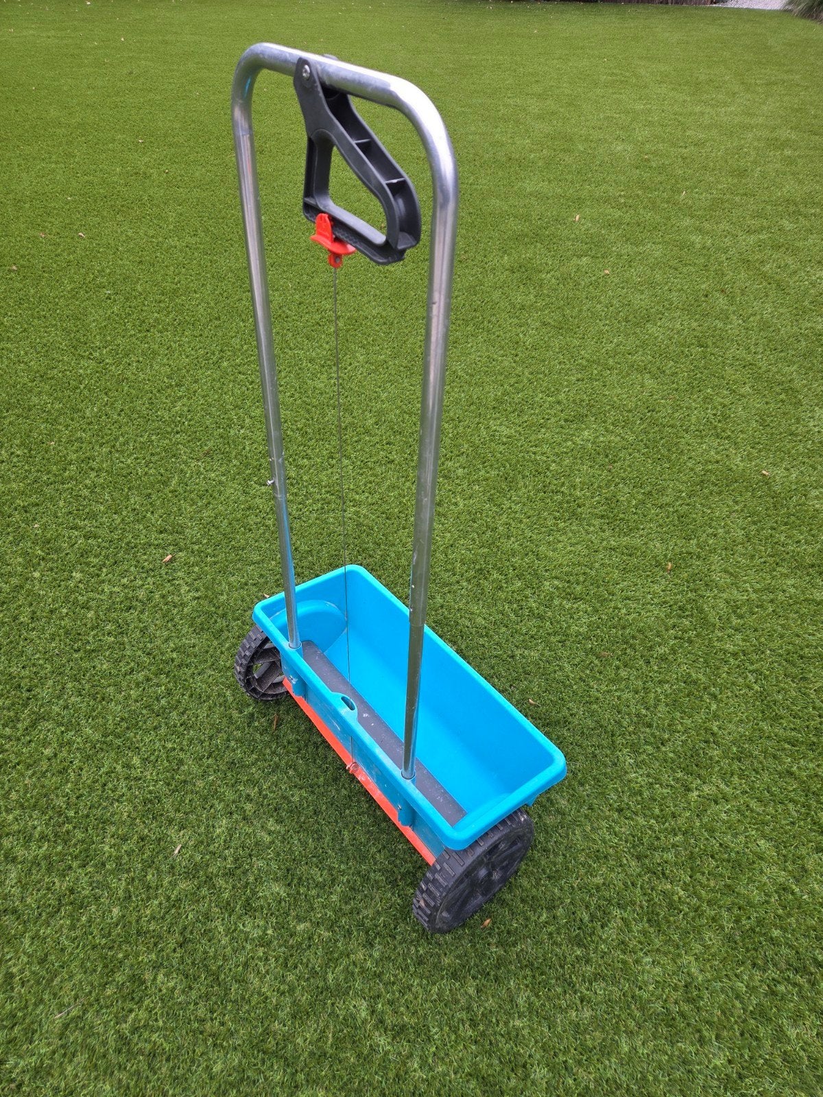 Gardena zaai/strooiwagen, Ophalen of Verzenden, Gebruikt
