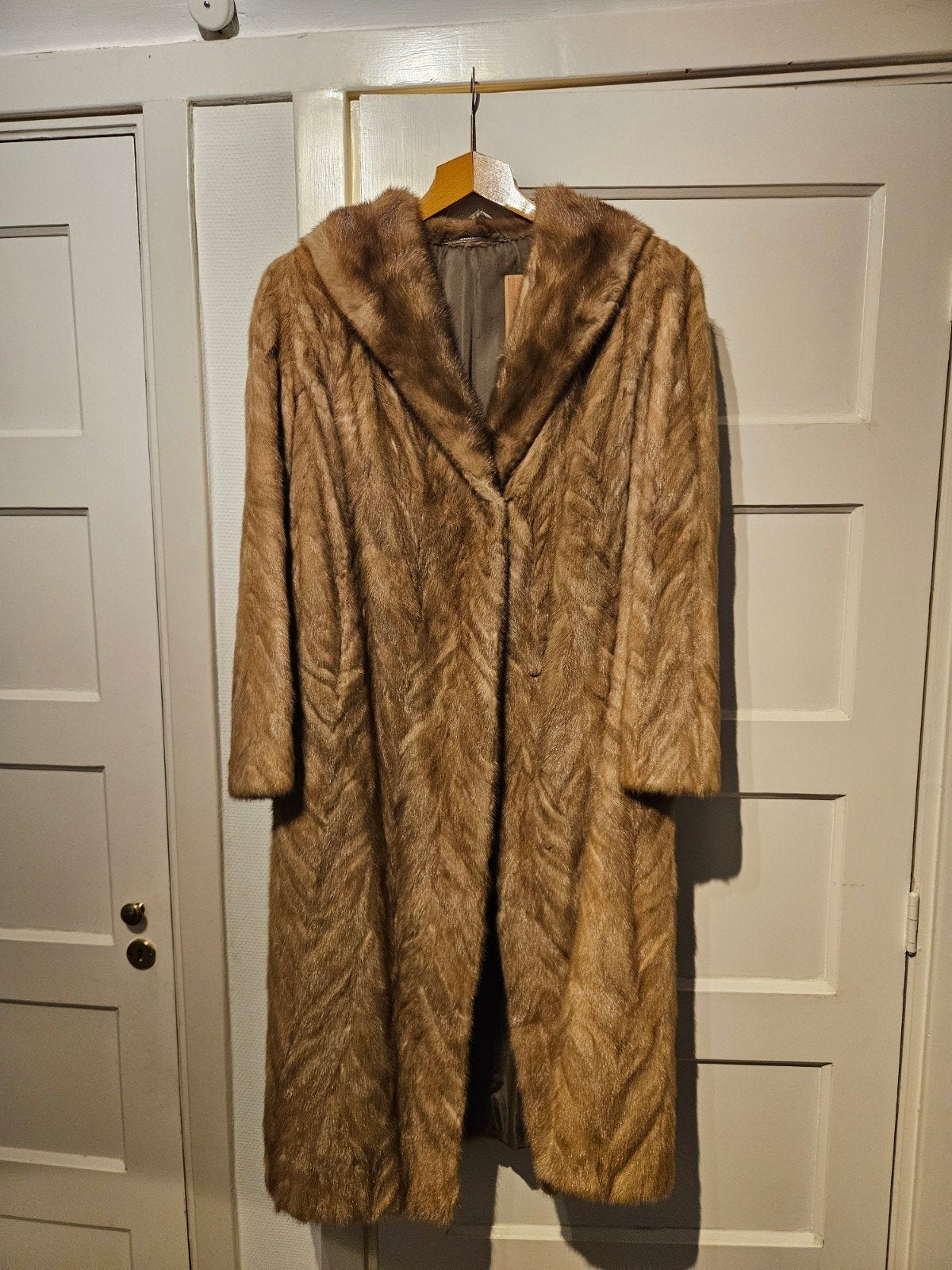 Vintage Bontjas Dames - nerts, Kleding | Dames, Bruin, Zo goed als nieuw, Bonthuis Peperzak, Ophalen