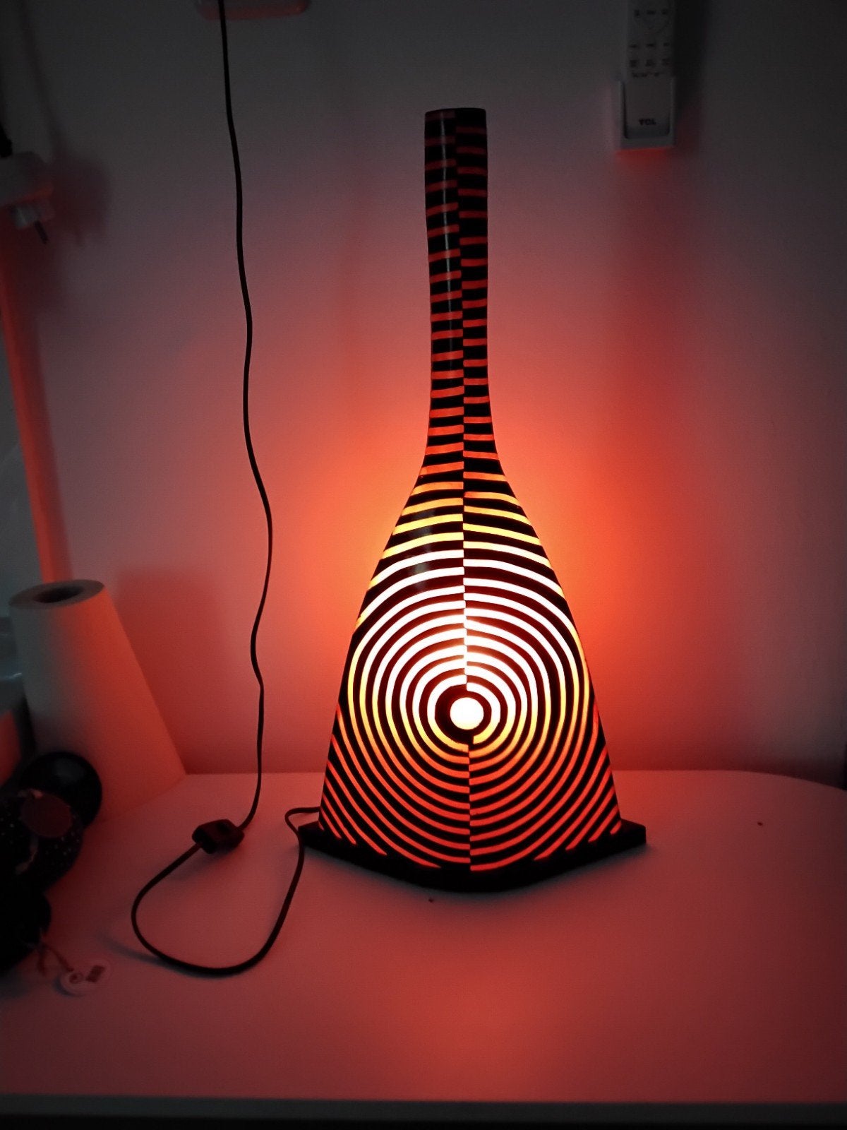 Schemerlamp, Ophalen, Hout