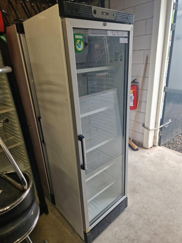Glasdeur koelkast / bier koelkast, Ophalen
