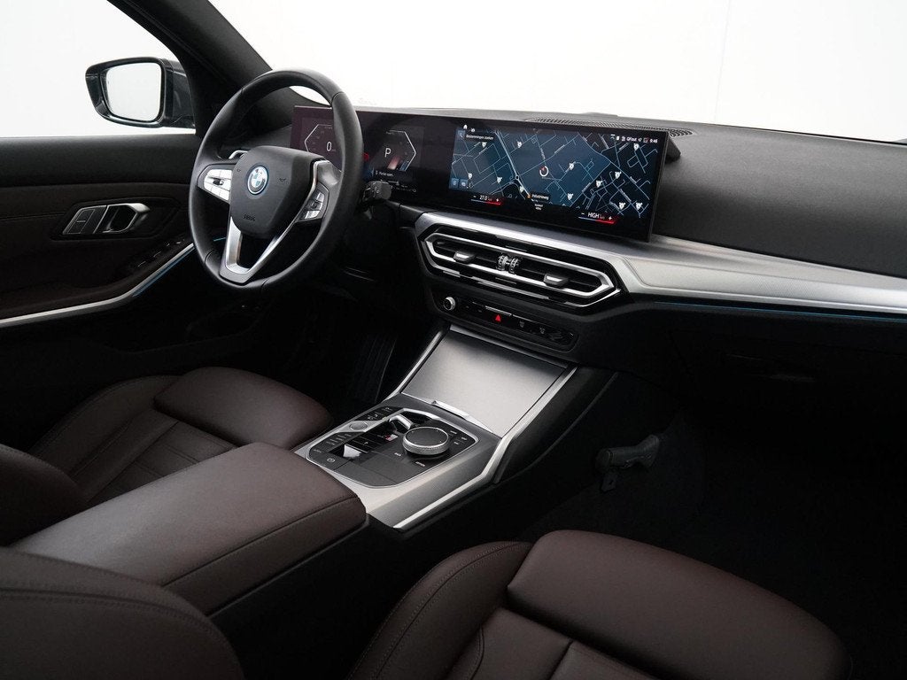 BMW 3 Serie Touring 320e Facelift | Panoramadak | Leder | Zo, Auto's, BMW, Gebruikt, 4 cilinders, Automatische klimaatregeling